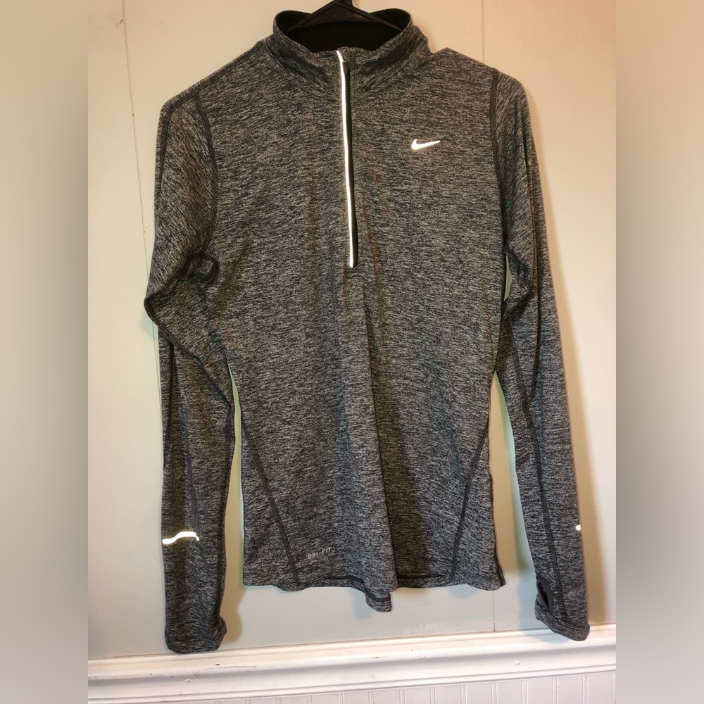 Nike Women Dri Fit Gray Thumbhole Dry 1/2 Zip Element Running Small